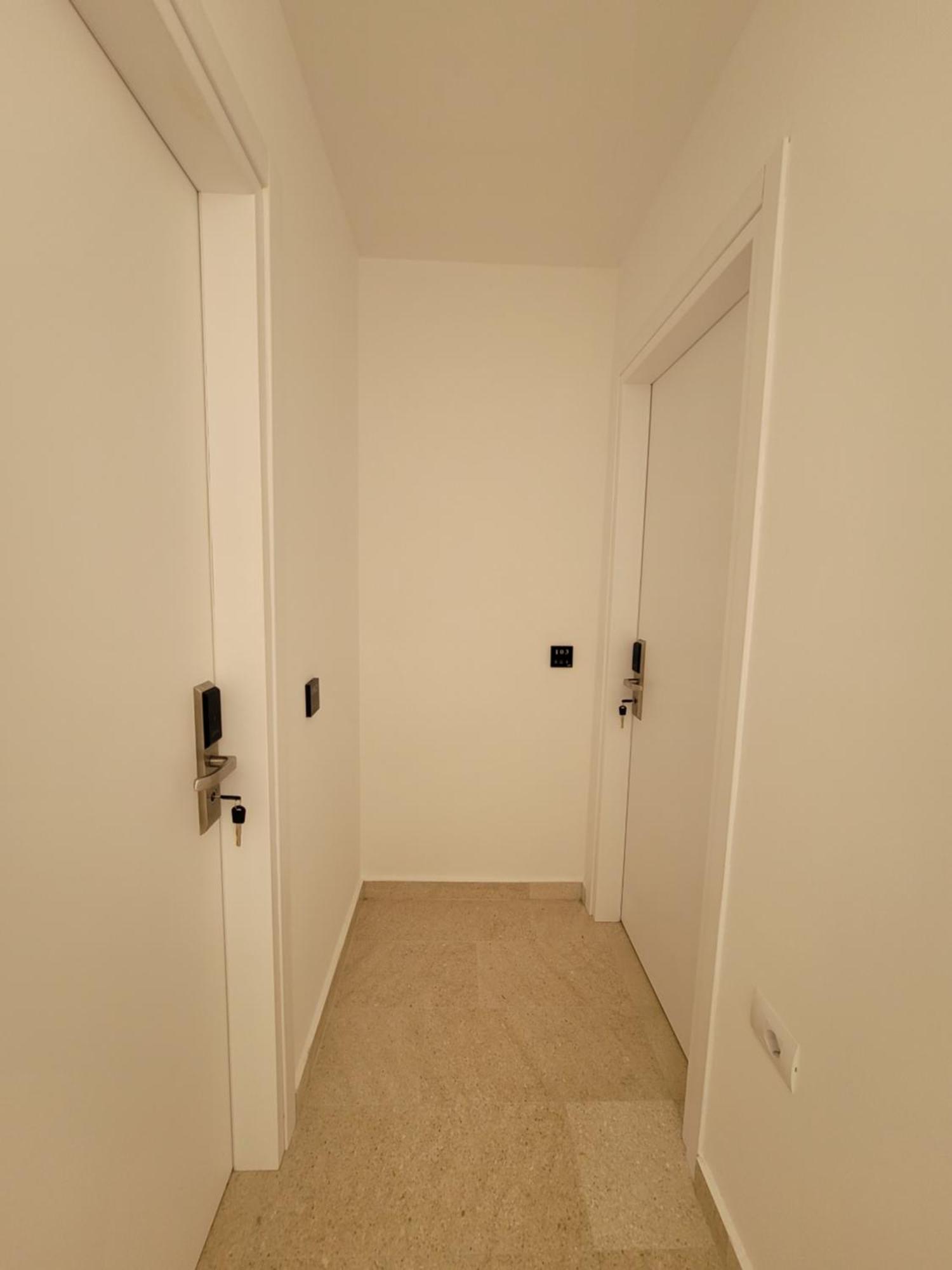 Prestige Hotel Εξαμίλιο Εξωτερικό φωτογραφία