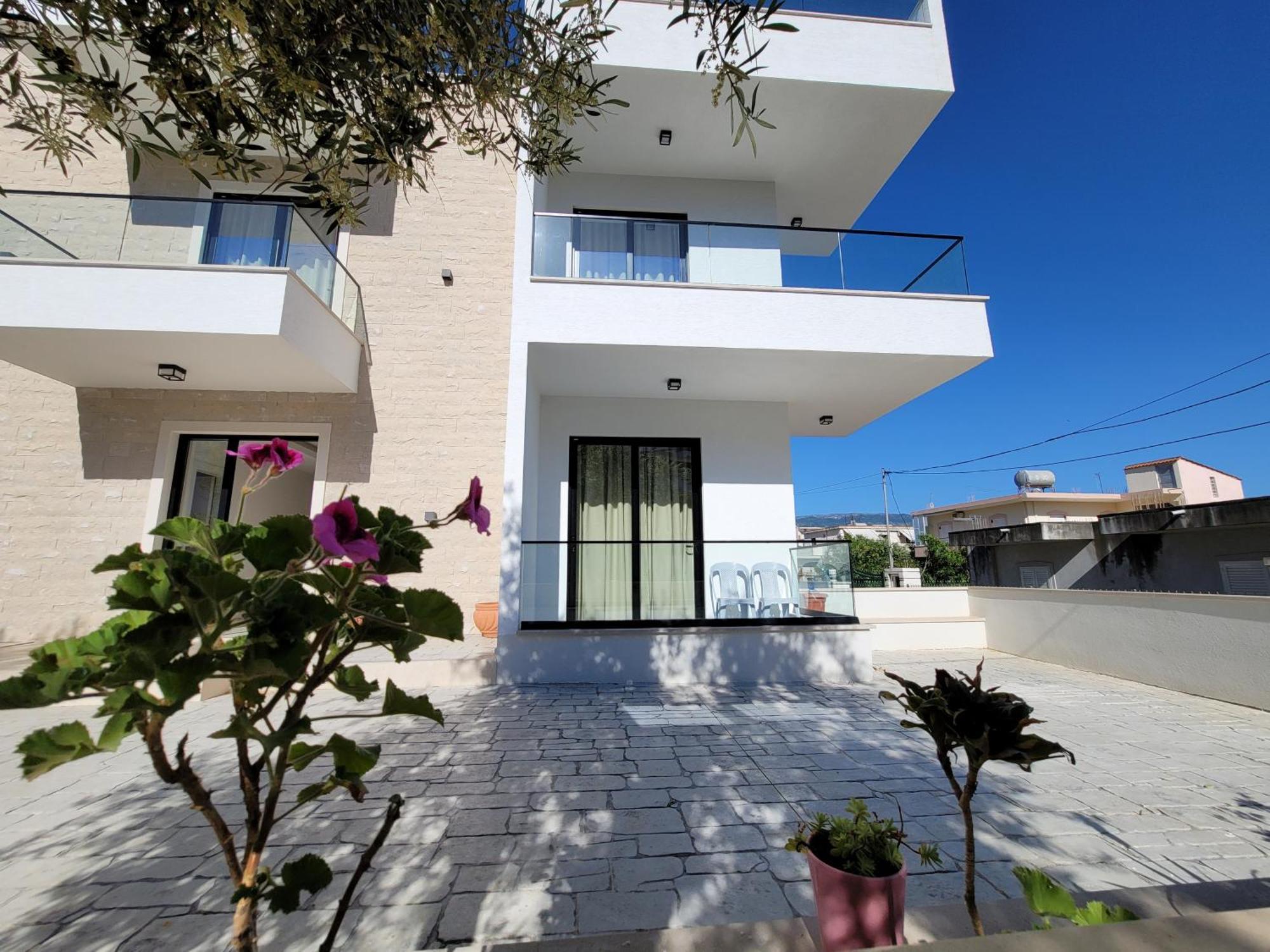 Prestige Hotel Εξαμίλιο Εξωτερικό φωτογραφία